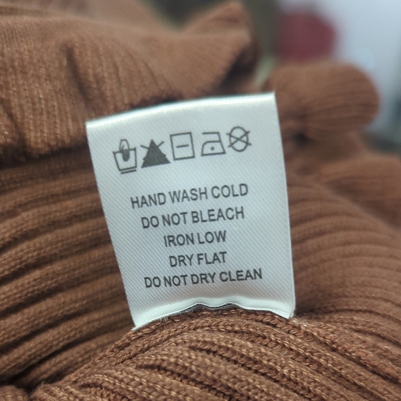 00032 Story On Ruffle Knit Sweater Top Brown M preppy minimalist hipster boho - Picture 7 of 7